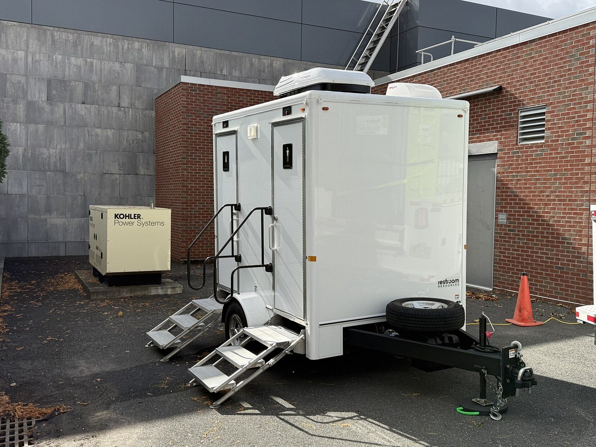 Portable restroom trailer